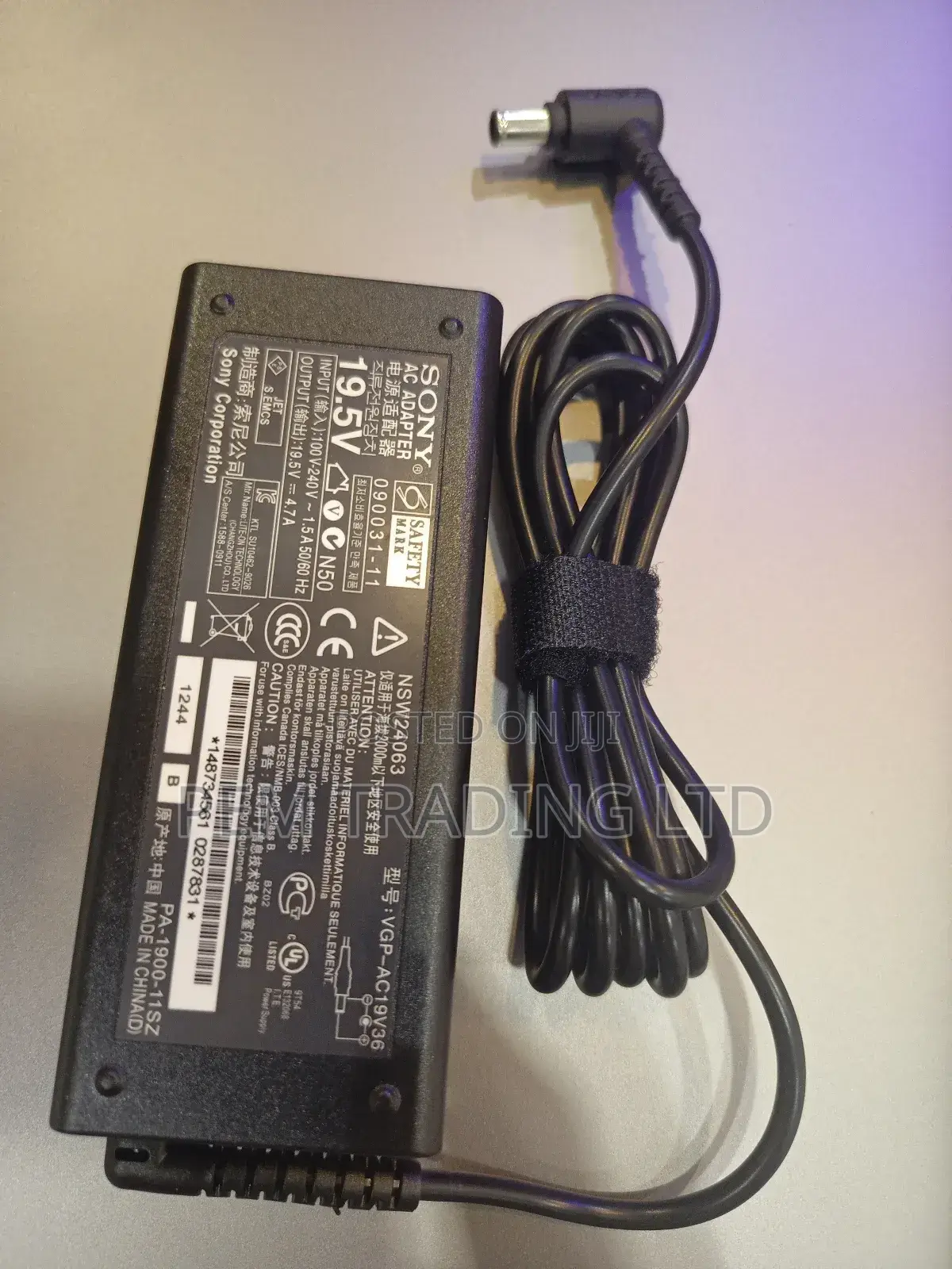 Original SONY Charger/ Adapter 90W
