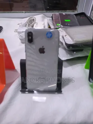 Apple iPhone X 64 GB Silver