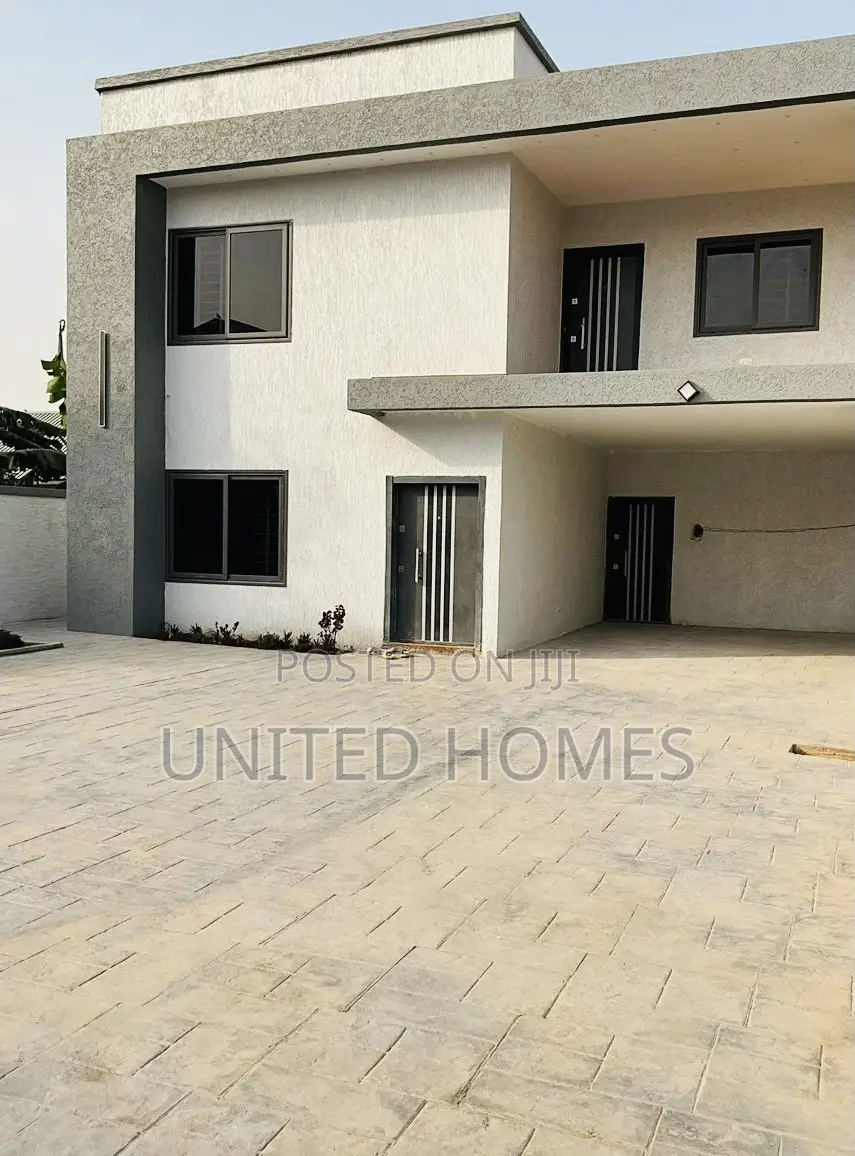 4bdrm House in Kwabenya for sale