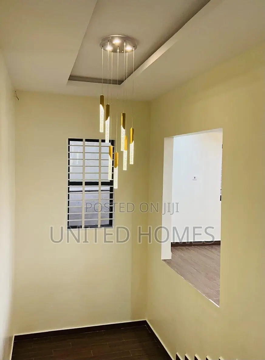 4bdrm House in Kwabenya for sale