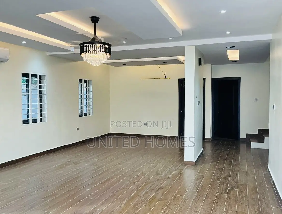 4bdrm House in Kwabenya for sale