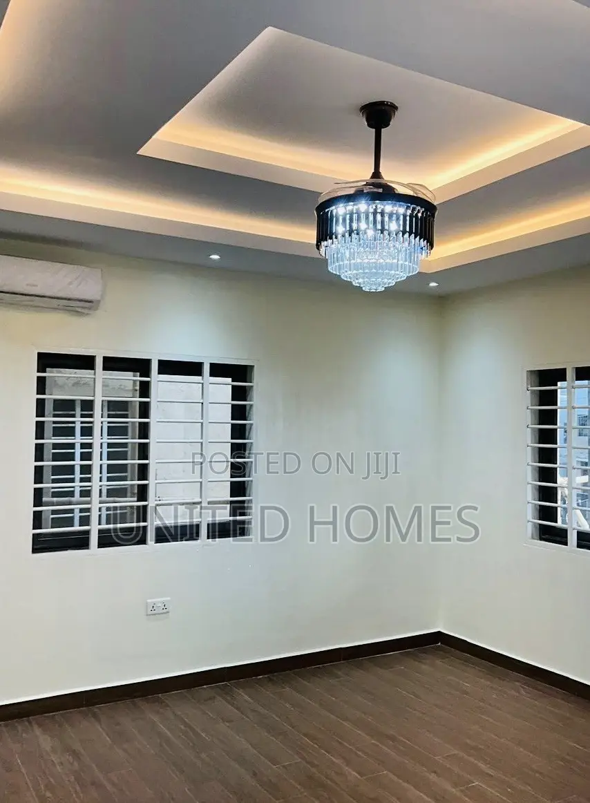 4bdrm House in Kwabenya for sale