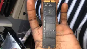 Solid State Drive (128GB)