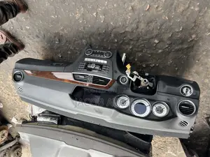 2013 Mercedes-Benz C-Class, C250 Dashboard