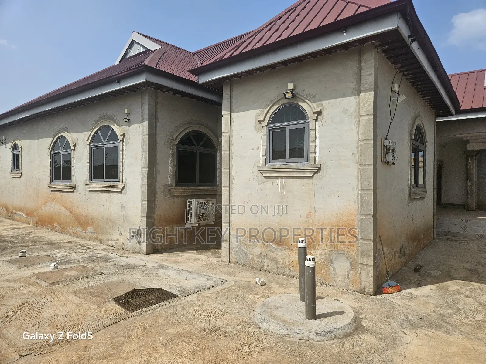 5bdrm House in Rightkey, Ejisu-Juaben Municipal for sale