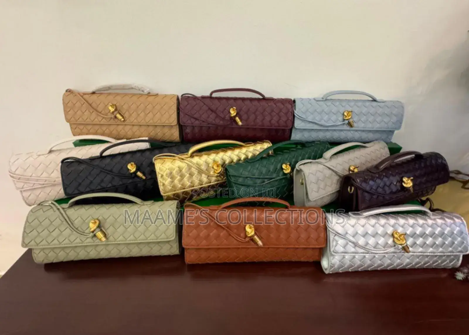 Bottega Veneta Ladies Clutch / Handbag ( in a Box)