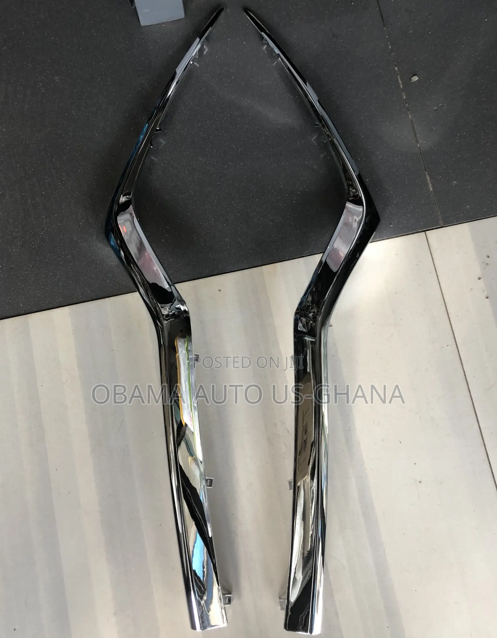 Honda C-Rv / CRV 2017 2018 2019 Headlight Chrome Stripe Shinning