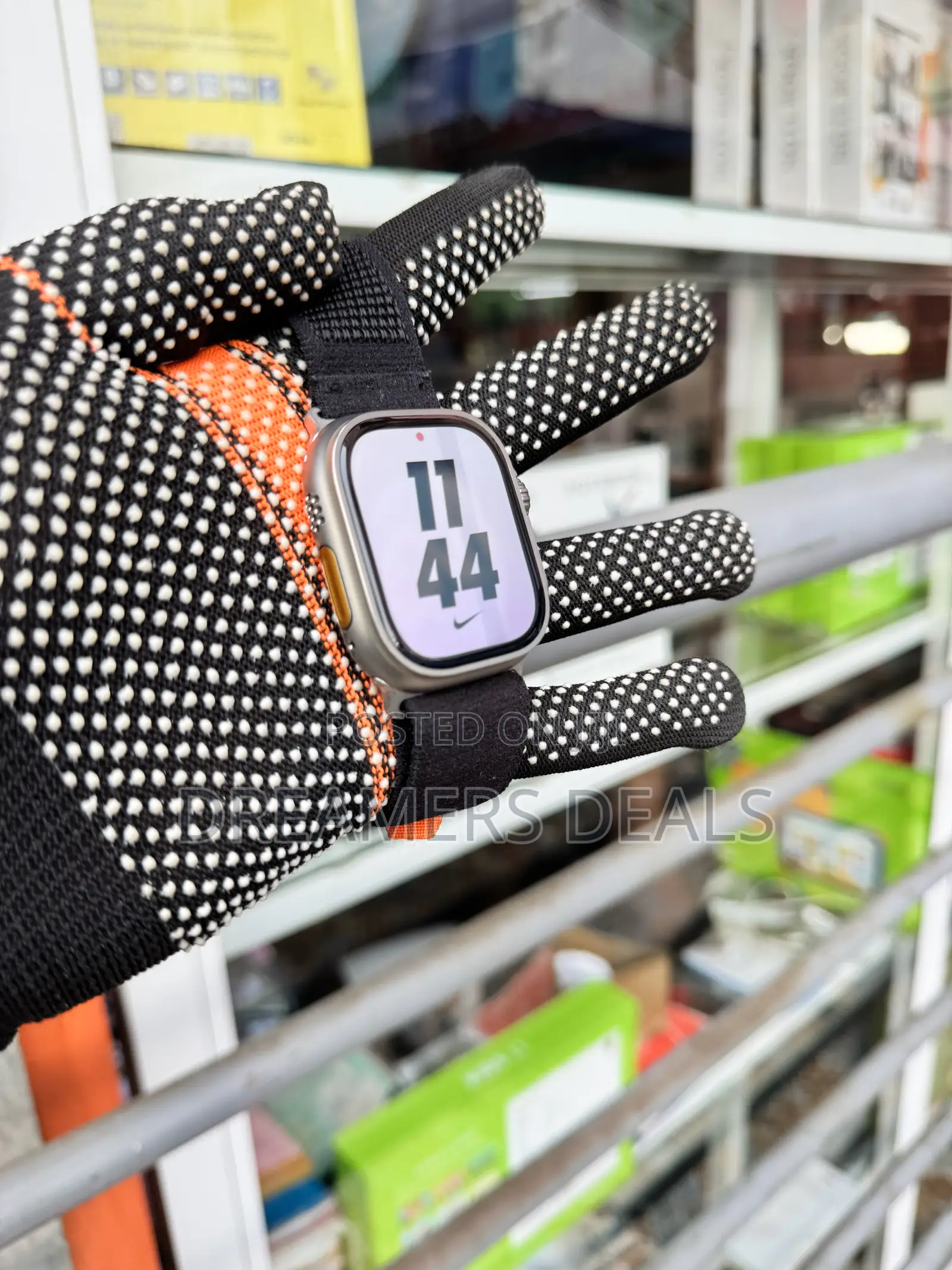 Apple Watch Ultra 1