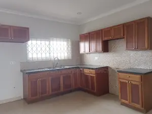 3bdrm Apartment in Kwabenya for rent