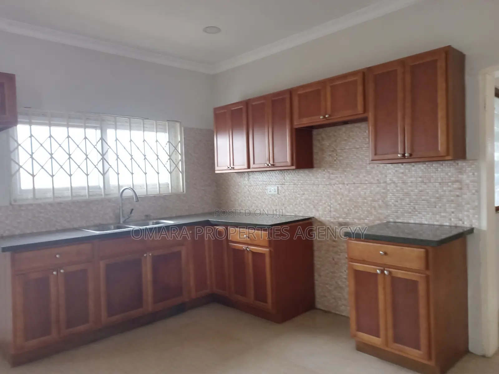 3bdrm Apartment in Kwabenya, Antis for rent