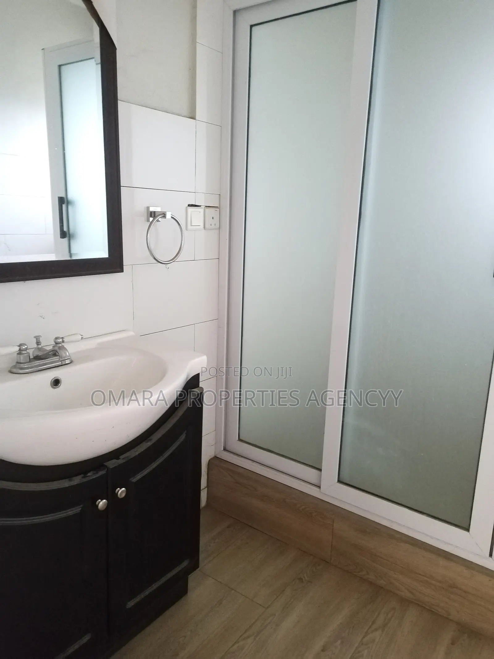 3bdrm Apartment in Kwabenya, Antis for rent