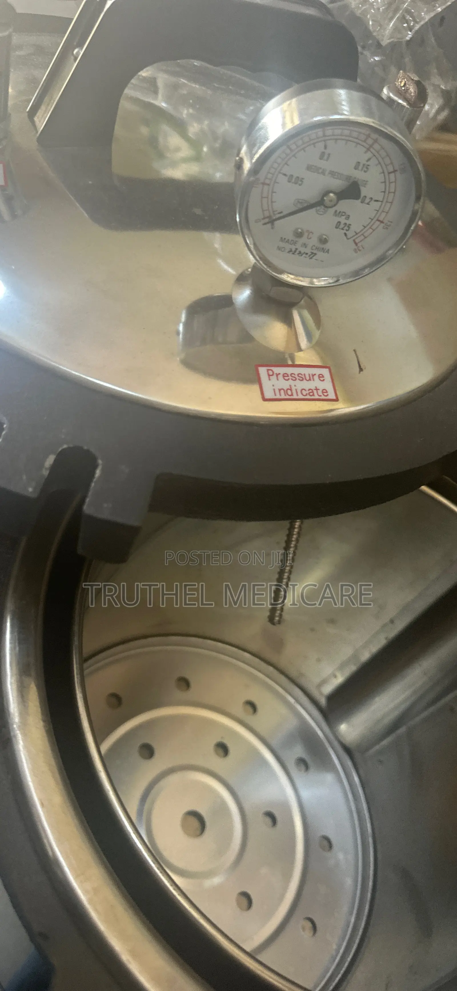 Autoclave Machines - Steam (Table Top, Cylinder)