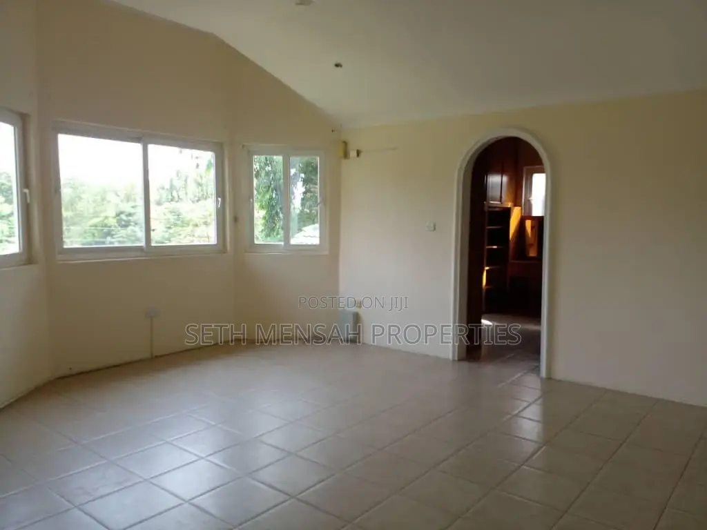 4bdrm House in Skm, Cantonments for rent