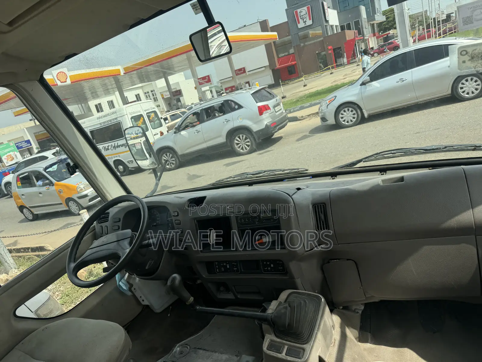 Mitsubishi Fuso Rosa 2007 White