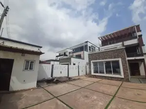 4bdrm House in Skm, East Legon for sale