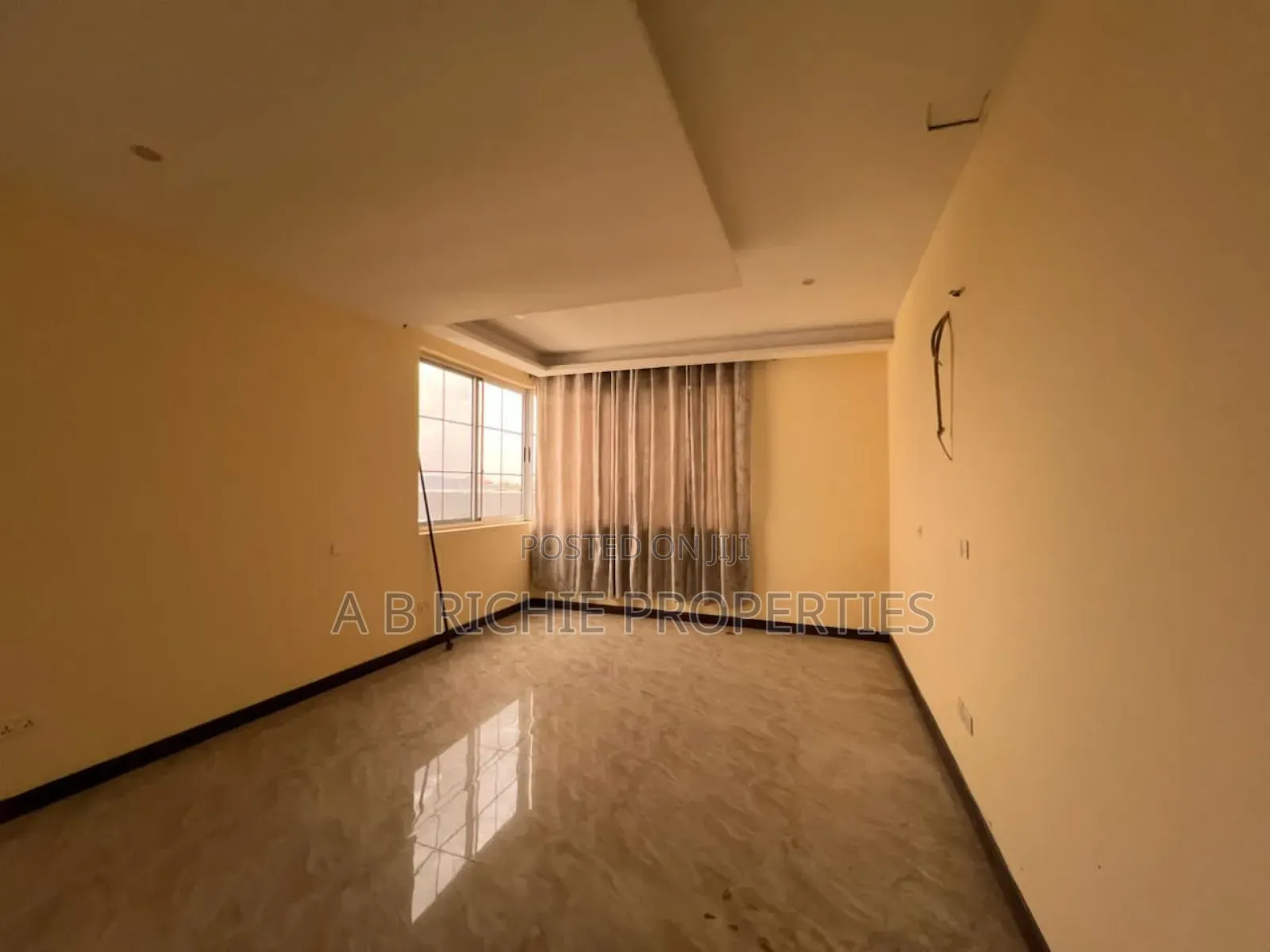 4bdrm Penthouse in Ab Richie Properties, East Legon for sale