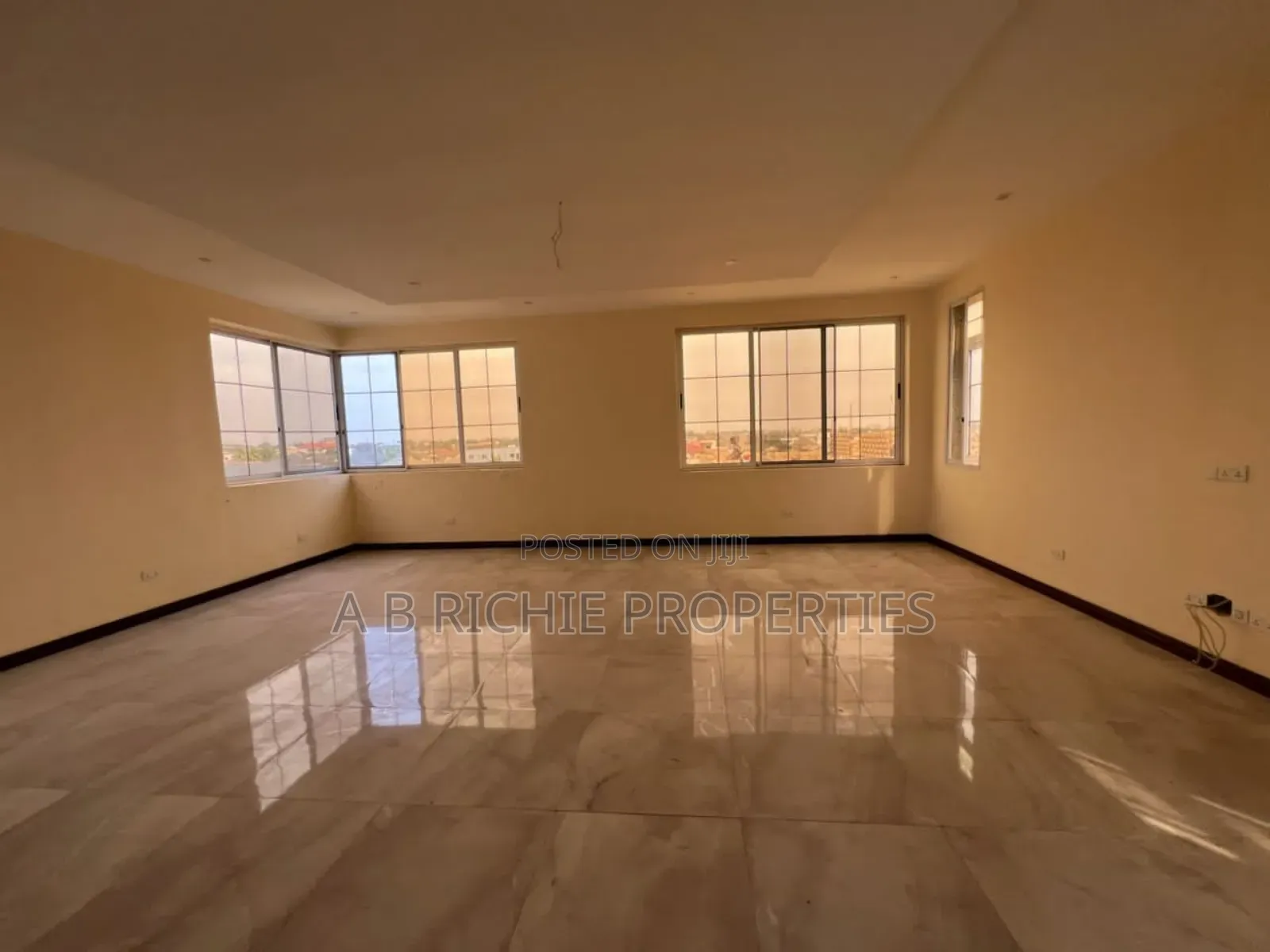 4bdrm Penthouse in Ab Richie Properties, East Legon for sale