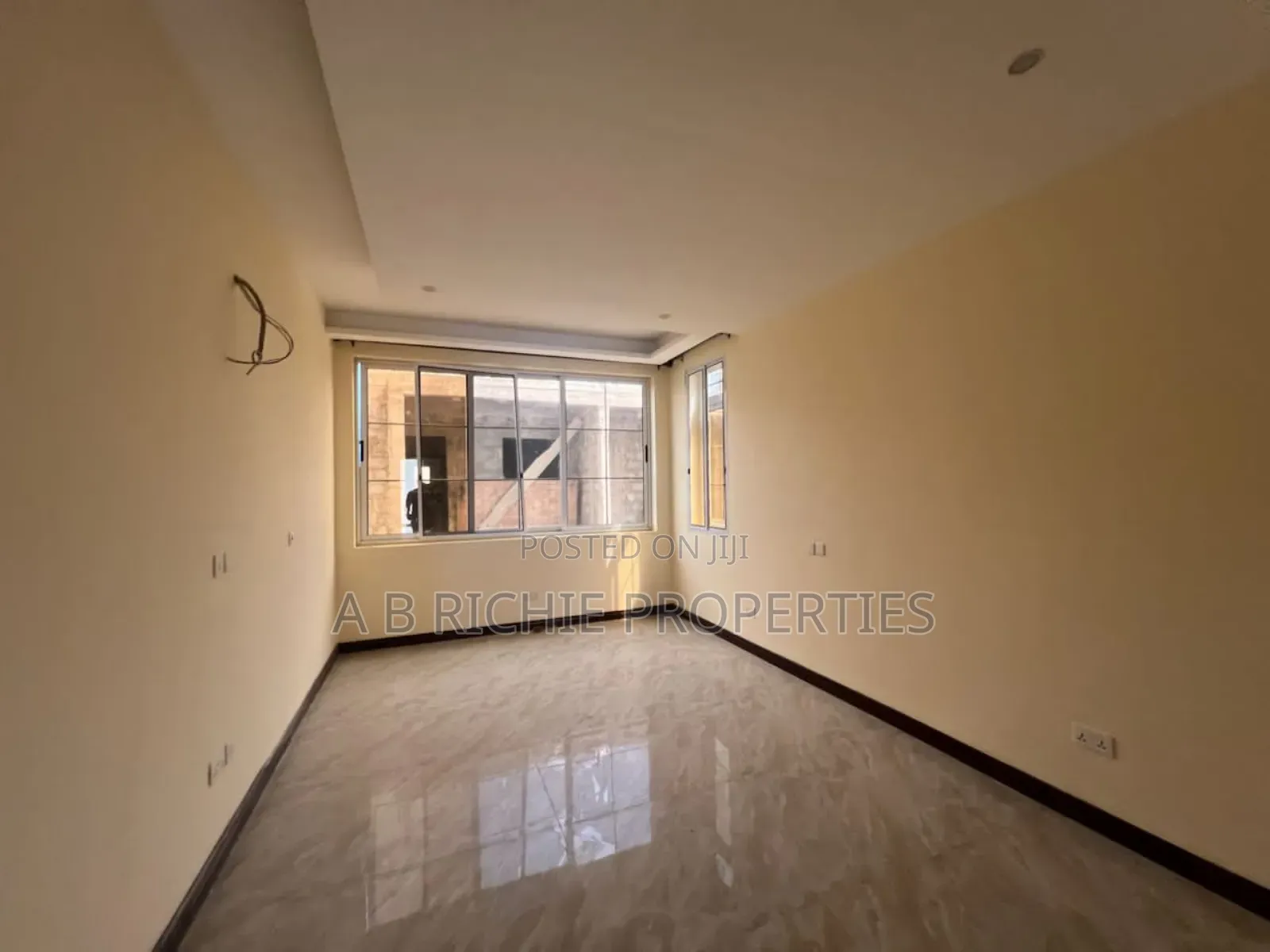 4bdrm Penthouse in Ab Richie Properties, East Legon for sale