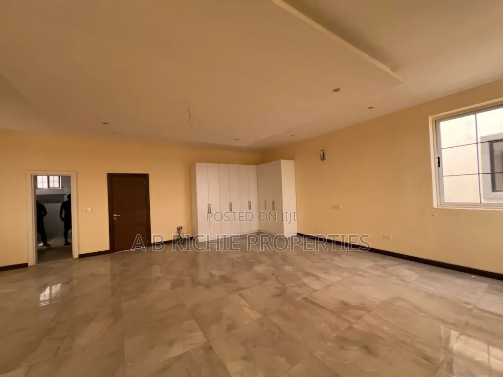 4bdrm Penthouse in Ab Richie Properties, East Legon for sale