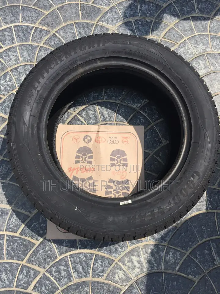 275/55r20 Godyear All Season Tire Efficientgrip Suv