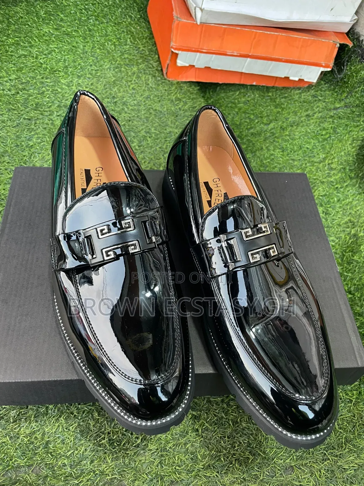 Fernando Melo and GH Free Glossy Shoes