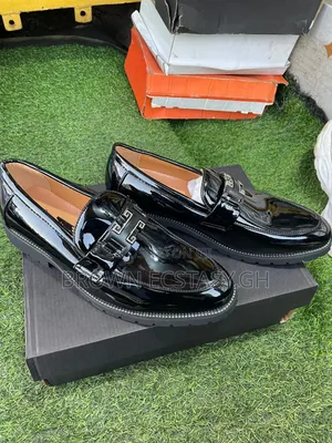 Fernando Melo and GH Free Glossy Shoes