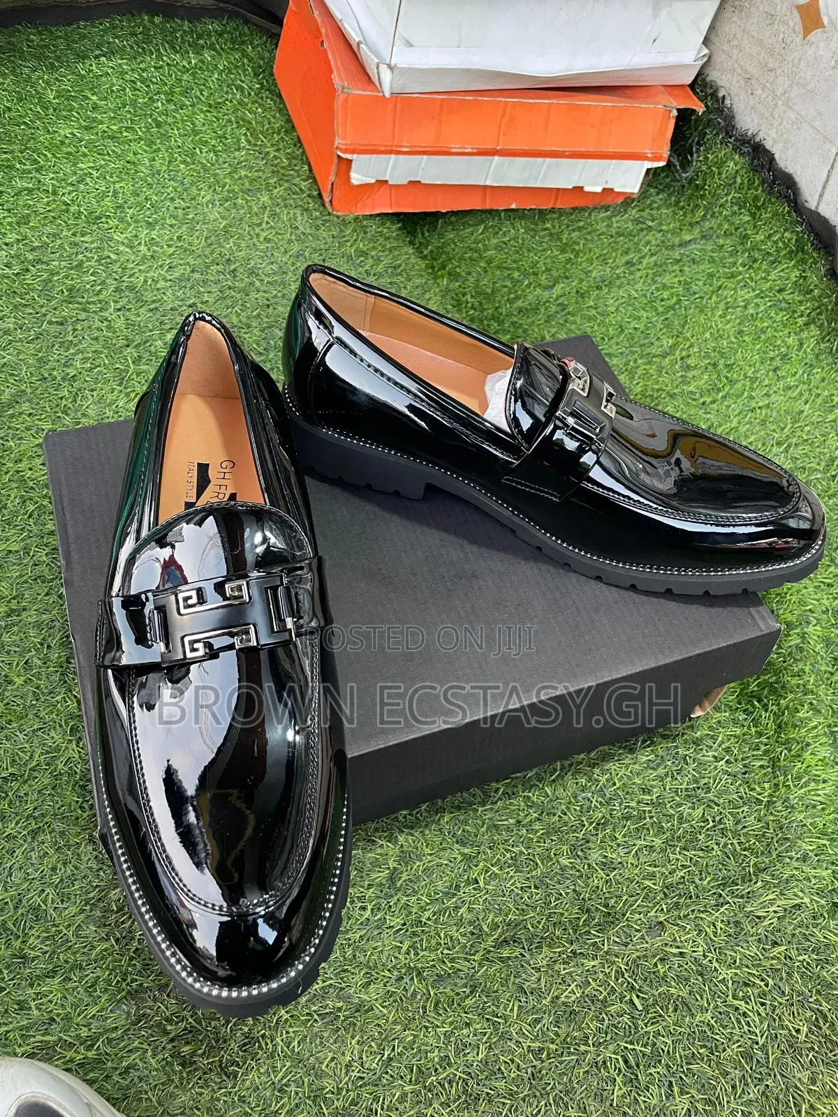 Fernando Melo and GH Free Glossy Shoes