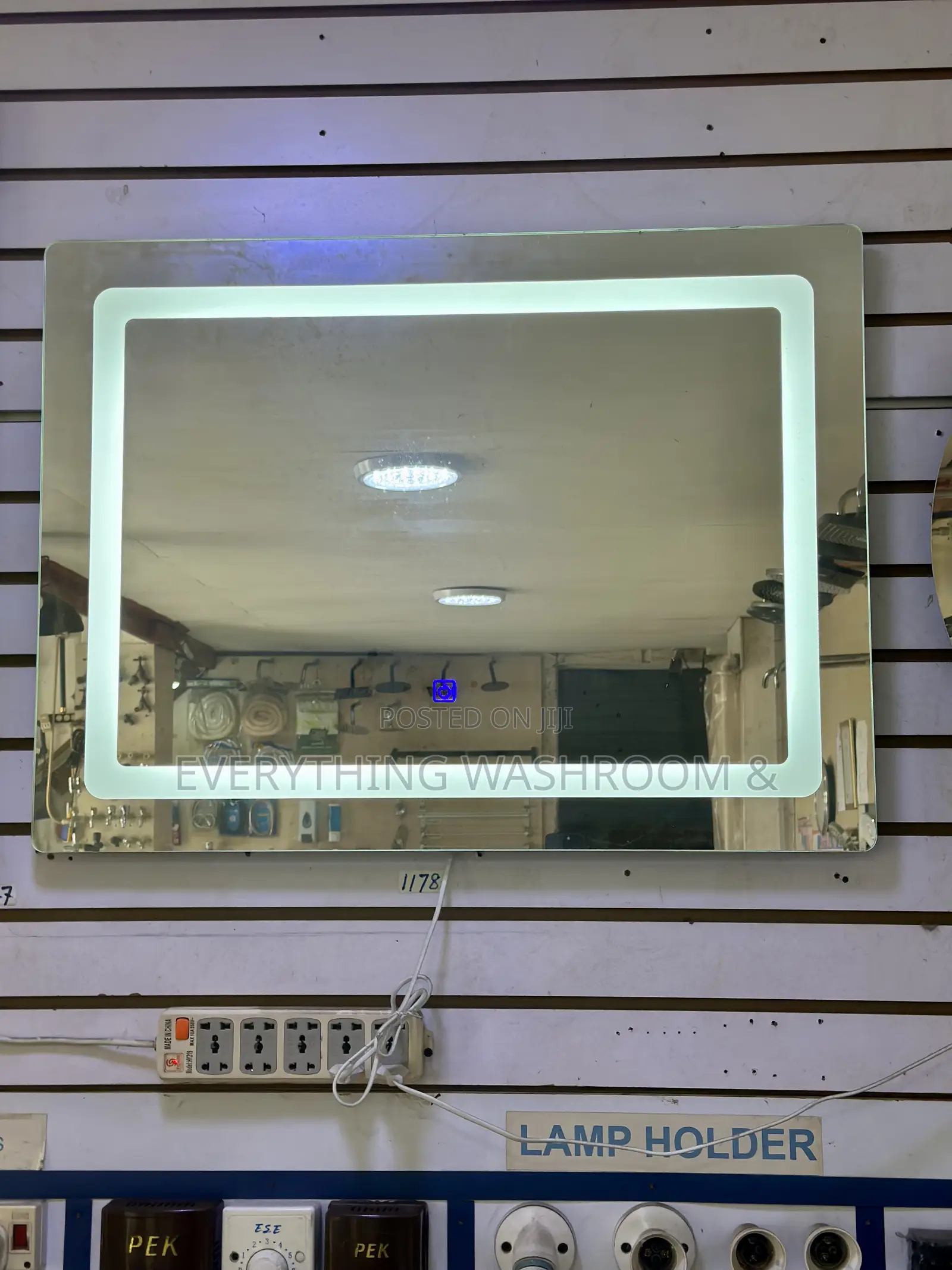 LED Mirror_ Horizontal LED Mirror_ Bathroom Mirror