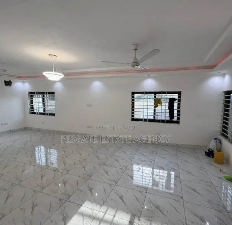 3bdrm House in Ablekuma for sale