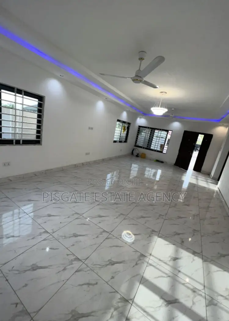 3bdrm House in Ablekuma for sale