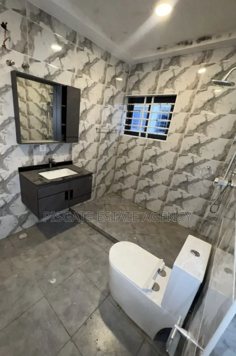 3bdrm House in Ablekuma for sale
