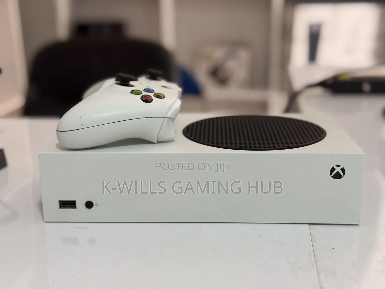 Xbox Series S With 7 Hit Games Installed