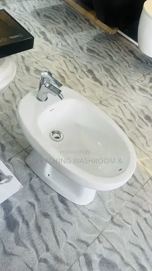 Bidet Urinal Pot and Tap Set
