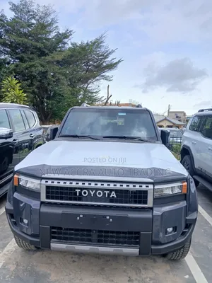Photo - New Toyota Land Cruiser Prado 2024 Green