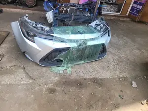 Corolla 2022 Front Cut