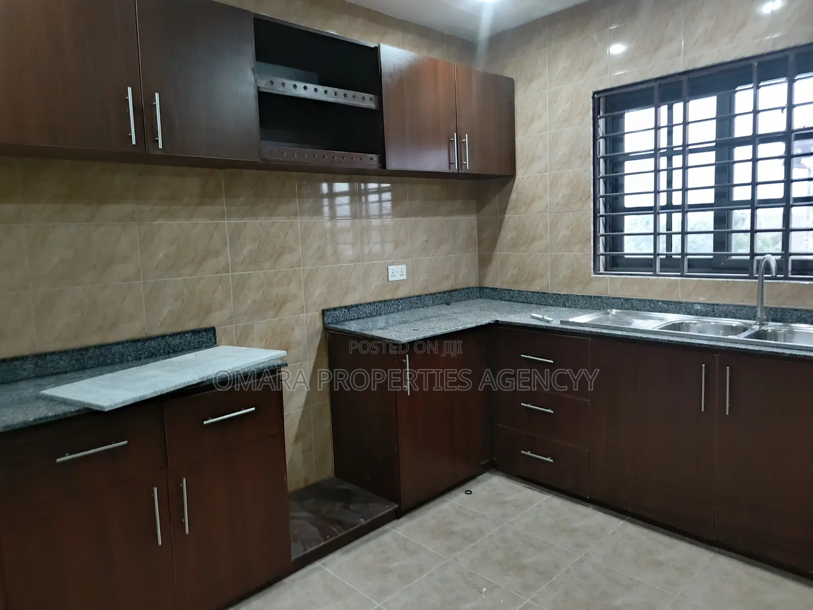3bdrm Apartment in Haatso, North Legon for rent