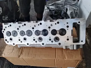 Mitsubishi 4m40 Engine Head
