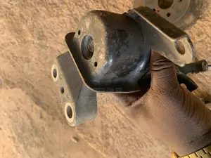 Engine Seat