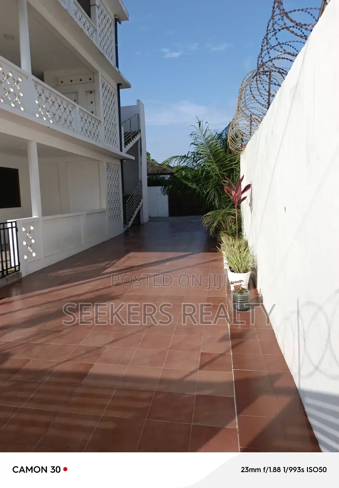 2bdrm Apartment in Seekers Realty, Labone SHS Area for rent