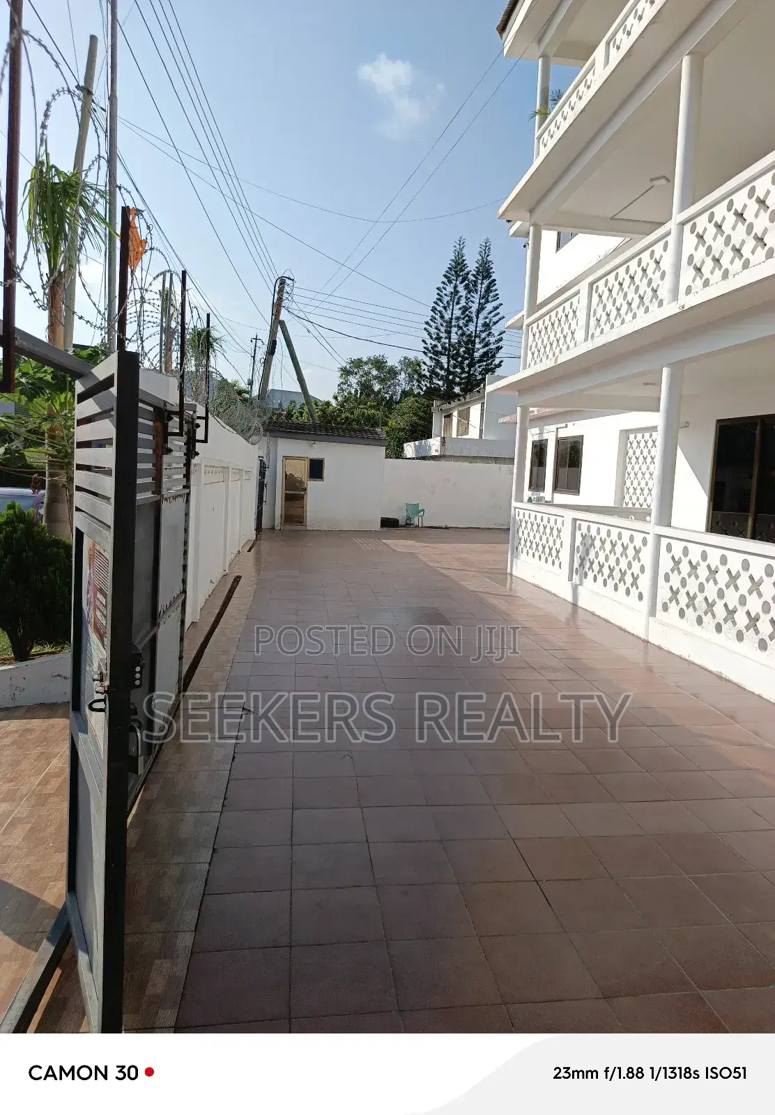 2bdrm Apartment in Seekers Realty, Labone SHS Area for rent