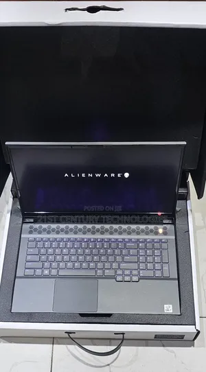 Laptop Dell Alienware M17 R4 32GB Intel Core I7 SSD 1T
