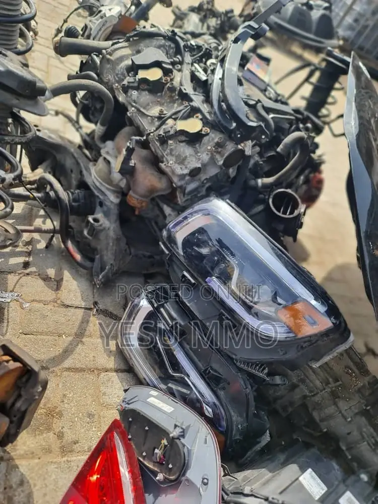 GLB 2020 Headlight