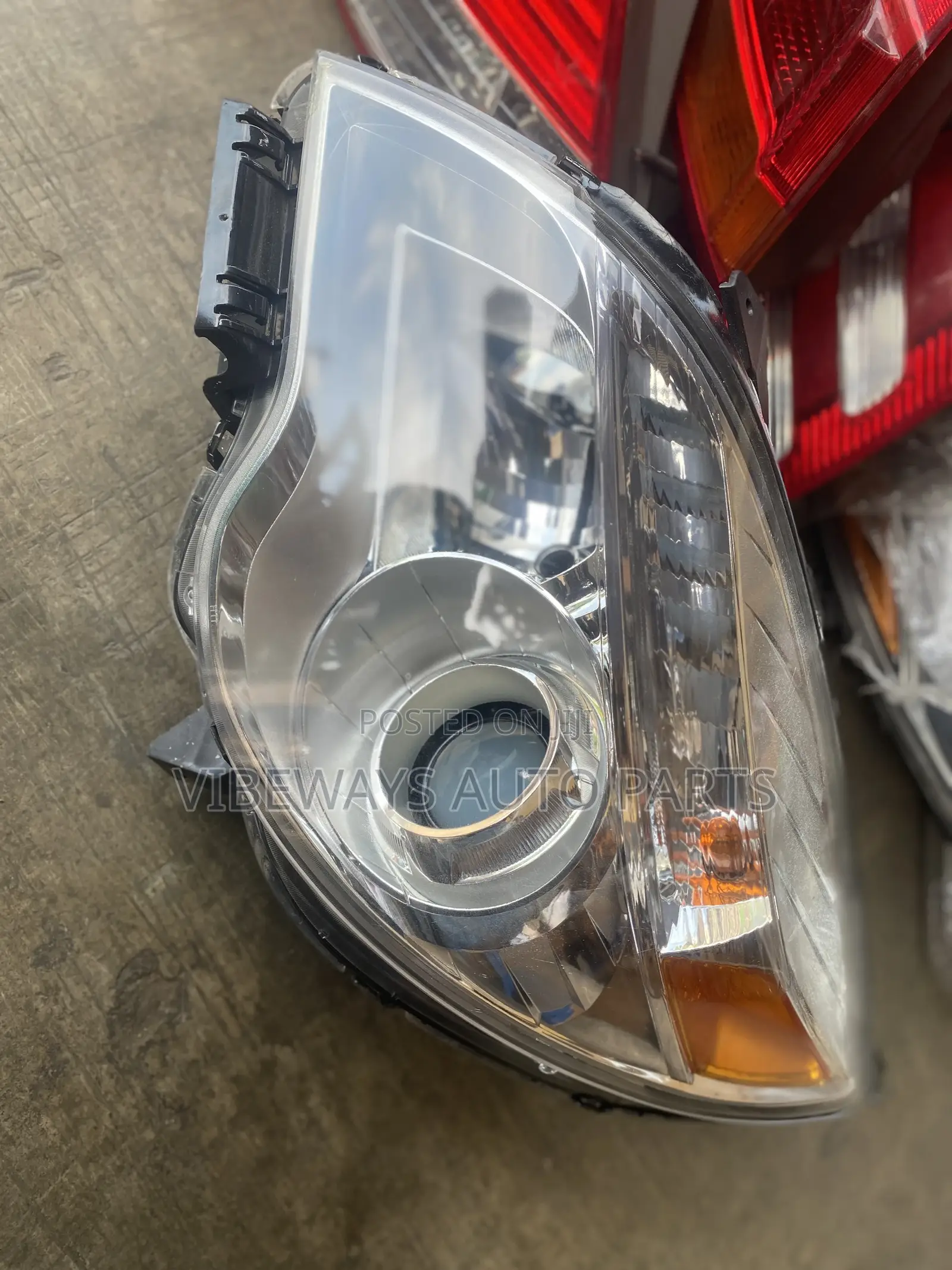 Chevrolet Equinox 2014-2015 Headlight Used