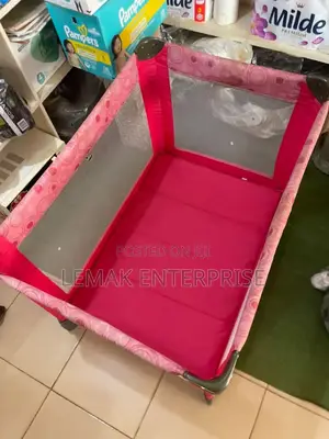 Graco Foldable Baby Bed Pink
