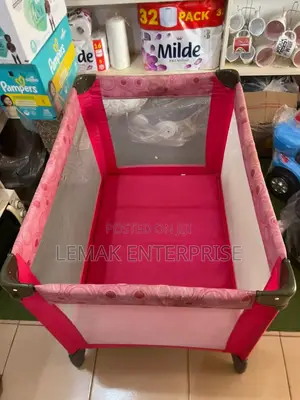 Graco Foldable Baby Bed Pink