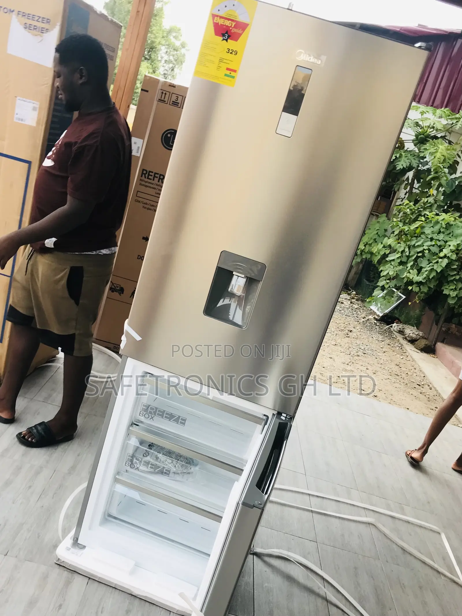 Super Great 302 Liter Bottomfreezer Doubledoor Midea Fridge