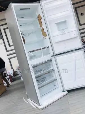 Fabulous Gray Bottomfreezer 302 Liters Gray Midea Fridge