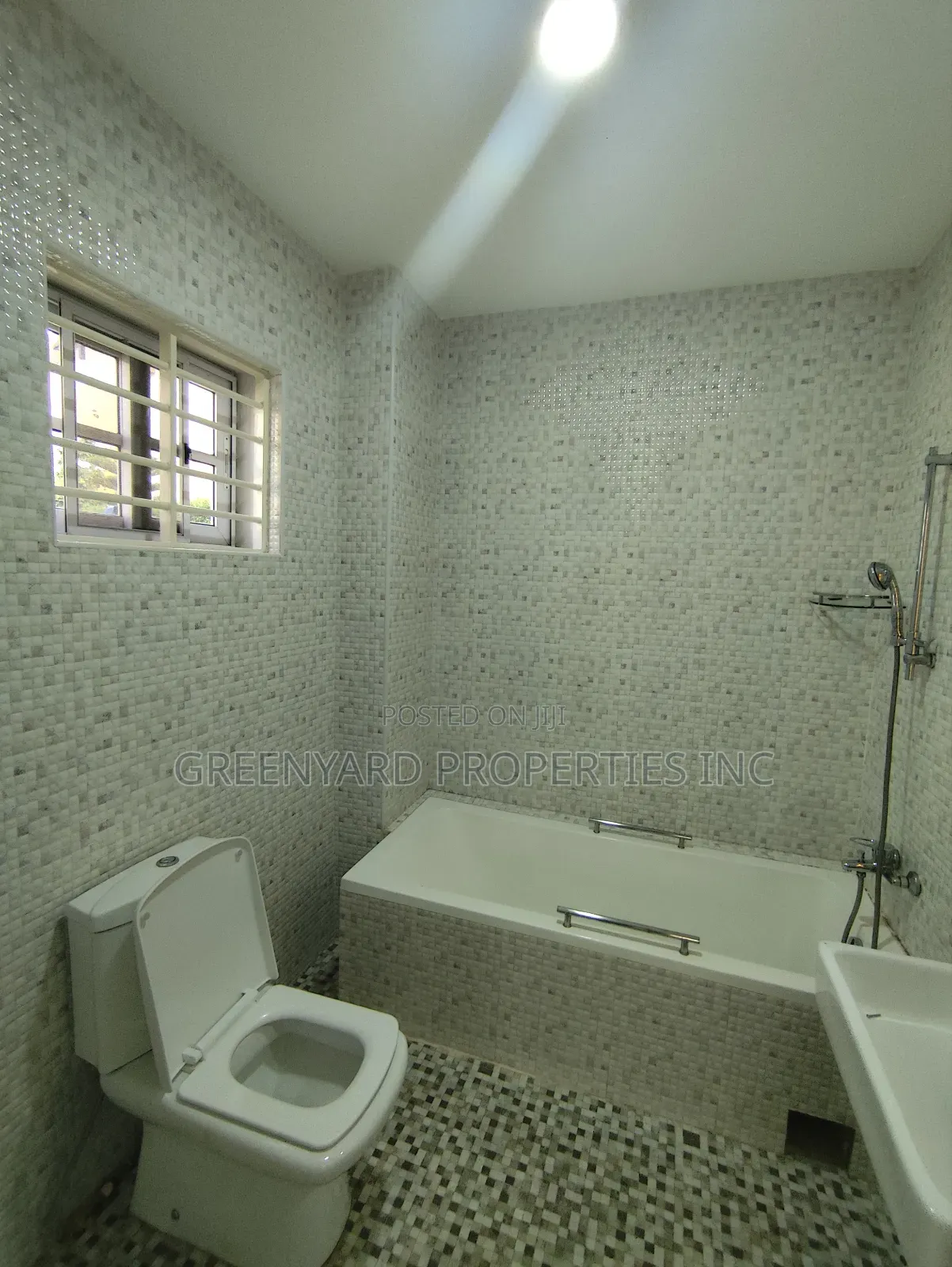 3bdrm Townhouse / Terrace in East Legon Hills for rent