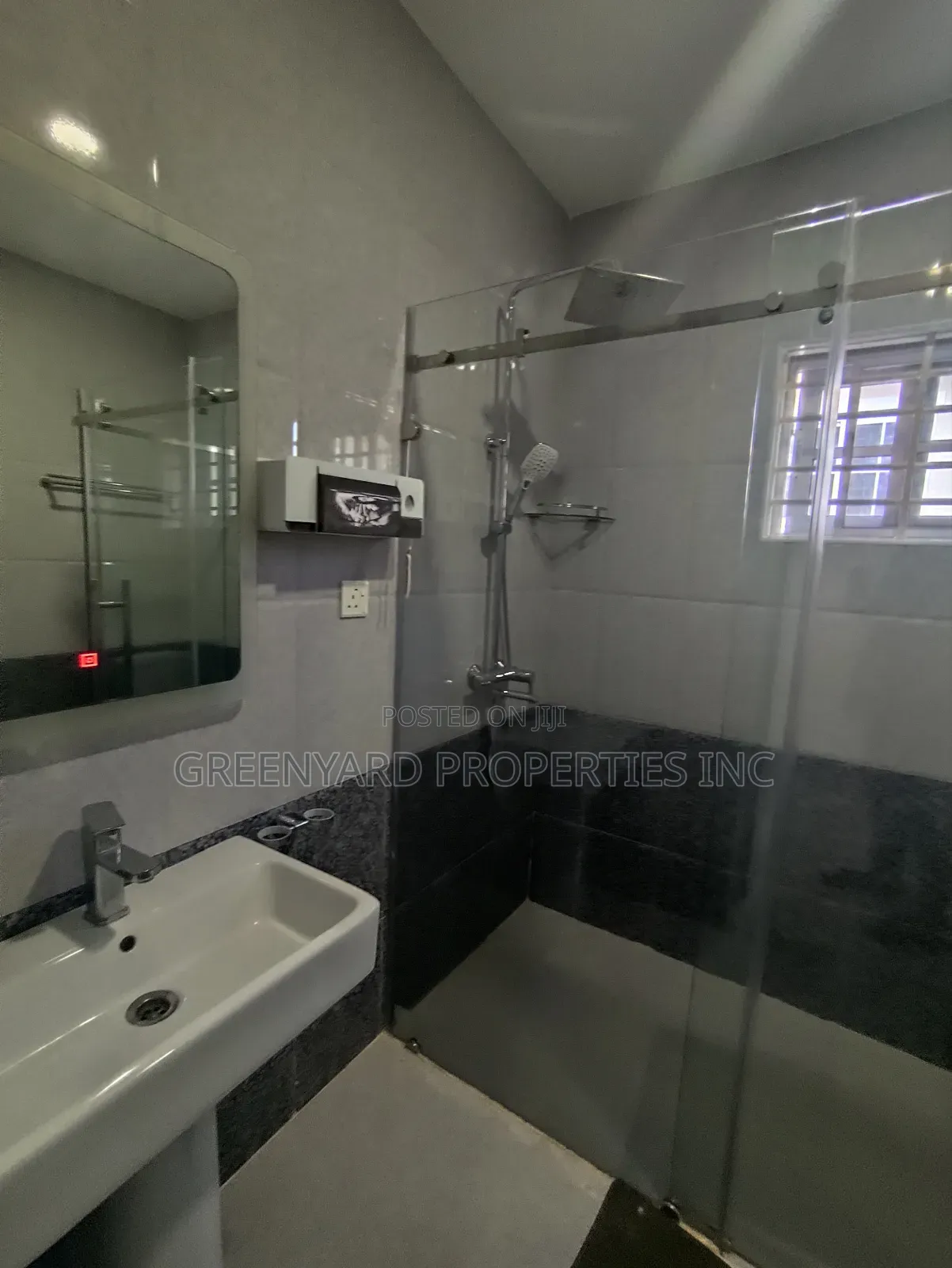 3bdrm Townhouse / Terrace in East Legon Hills for rent