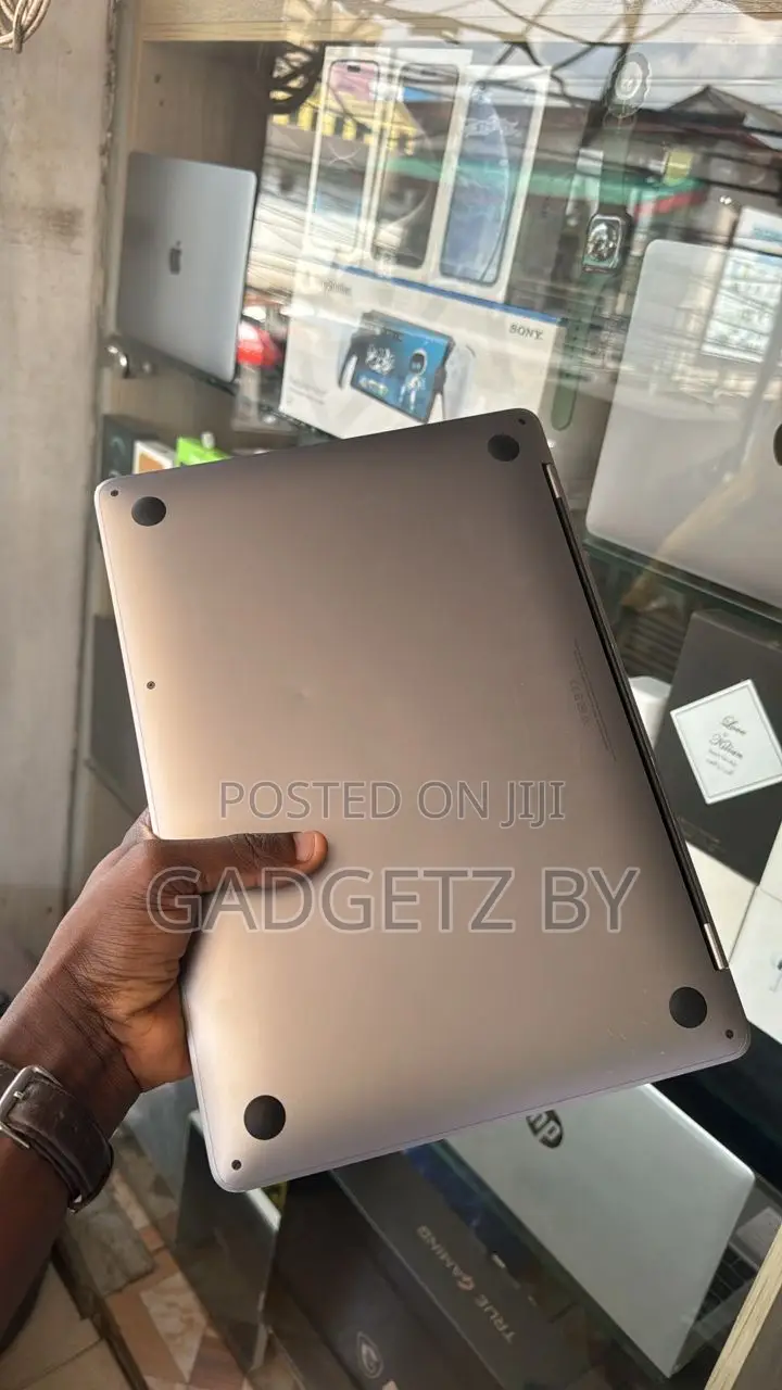 Laptop Apple MacBook Pro 2020 16GB Intel Core i5 SSD 512GB